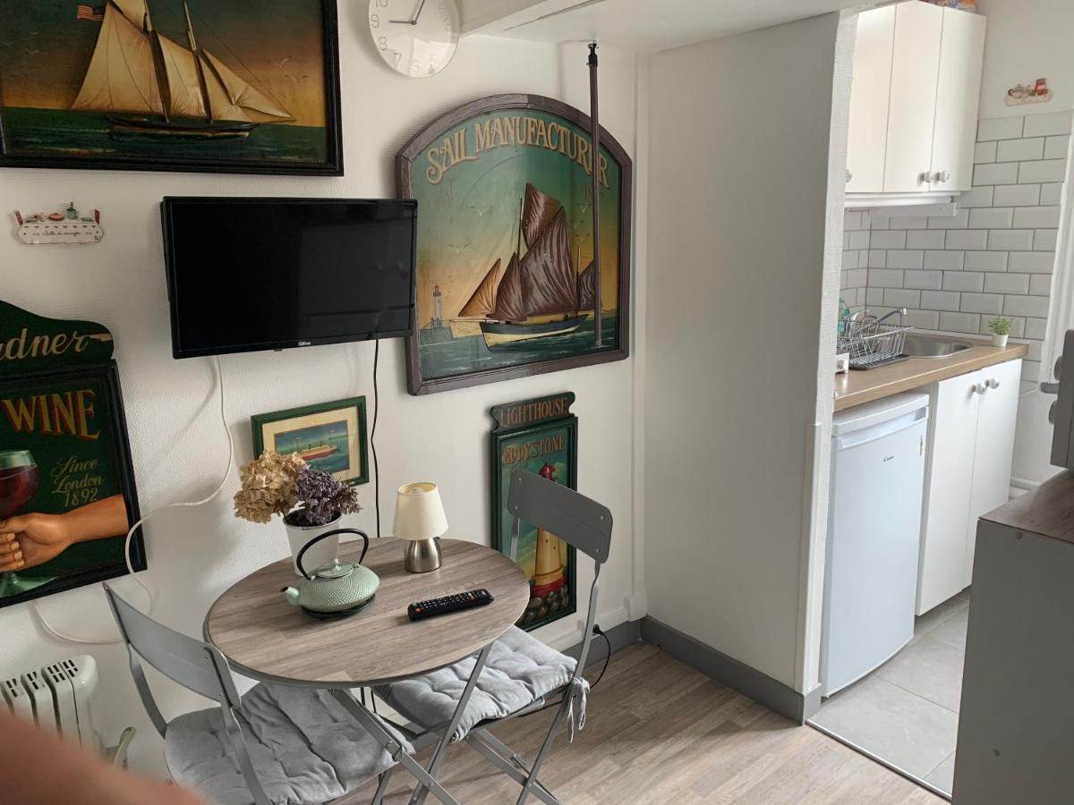 Апартаменты Studette Tiny House De L Eglise 12 M2 О Экстерьер фото